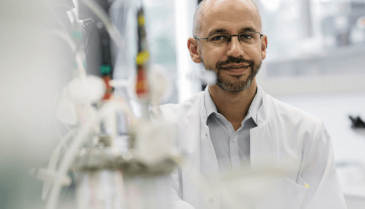 E95 BannerImage_Postdoc